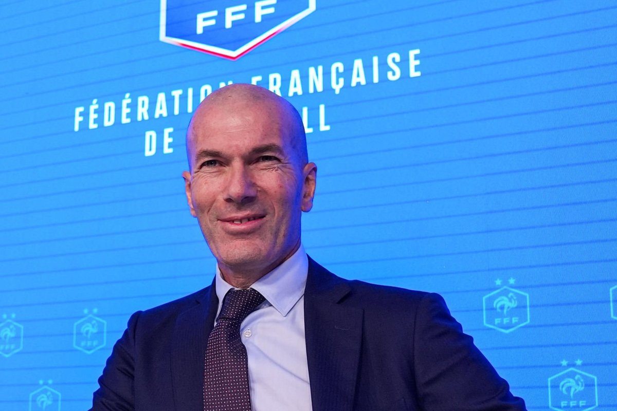 Zidane nije ni kročio na teren, a već je Francuzima napravio pravi haos: "Ne, neću ih ostaviti"